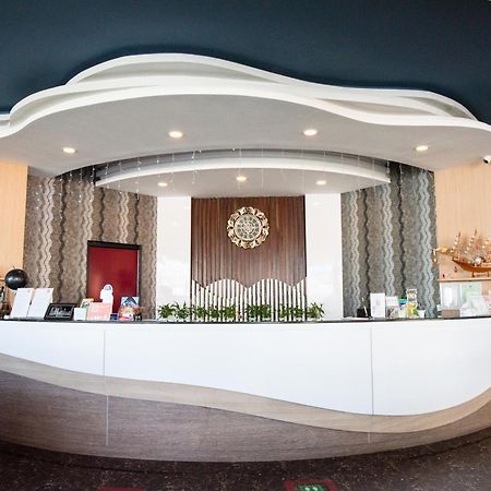 The Proud Hotel Ubon Ratchathani Exterior foto